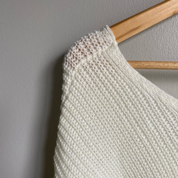 White Twist Sweater - Picture 5 of 8